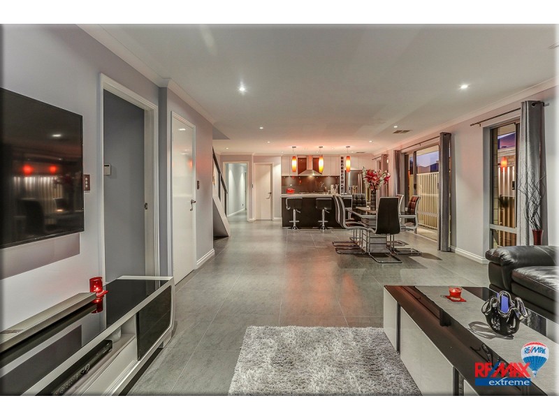 7 Comito Bend, Alkimos WA 6038