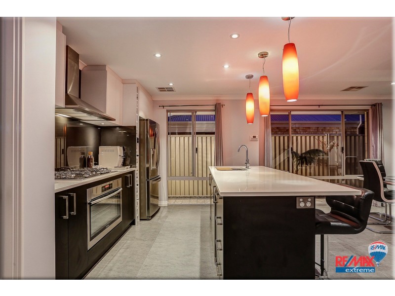 7 Comito Bend, Alkimos WA 6038