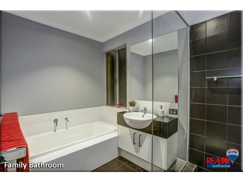 7 Comito Bend, Alkimos WA 6038