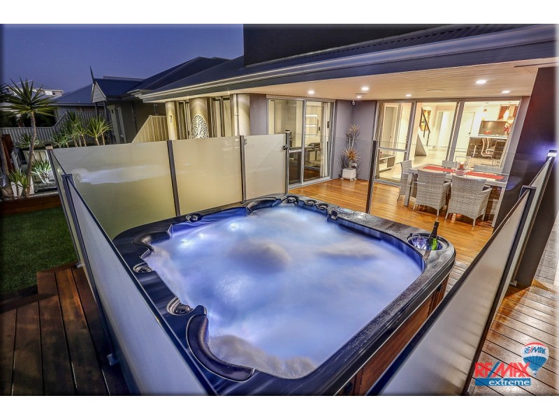 7 Comito Bend, Alkimos WA 6038