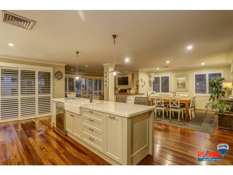 23 Moonlighter Way, Yanchep WA 6035