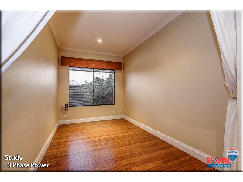 12 Oare Lane, Butler WA 6036