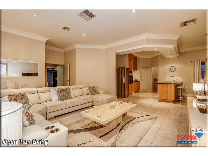 12 Kilgetty Gate, Butler WA 6036