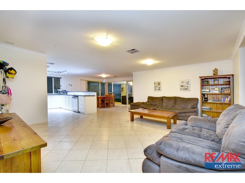 6 Carlisle Approach, Butler WA 6036