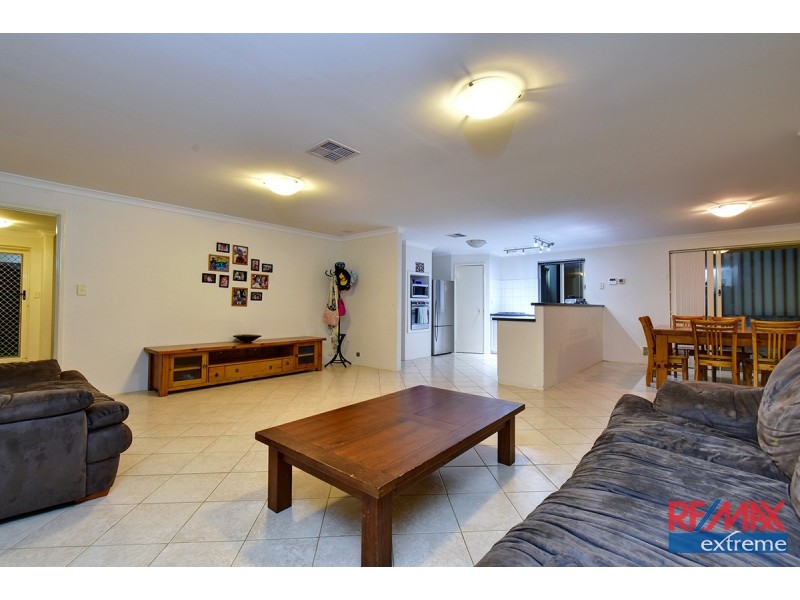 6 Carlisle Approach, Butler WA 6036