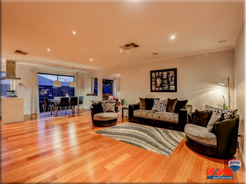 27 Landbeach Boulevard, Butler WA 6036