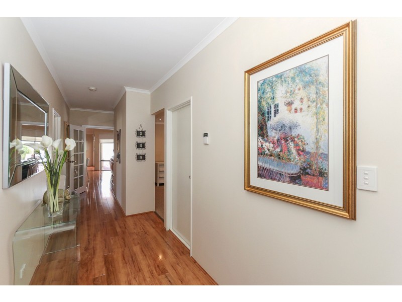 15 Masthead Close, Jindalee WA 6036