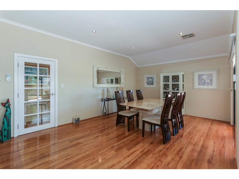 15 Masthead Close, Jindalee WA 6036