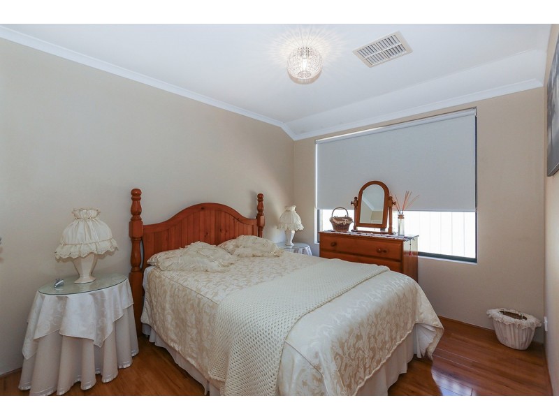 15 Masthead Close, Jindalee WA 6036