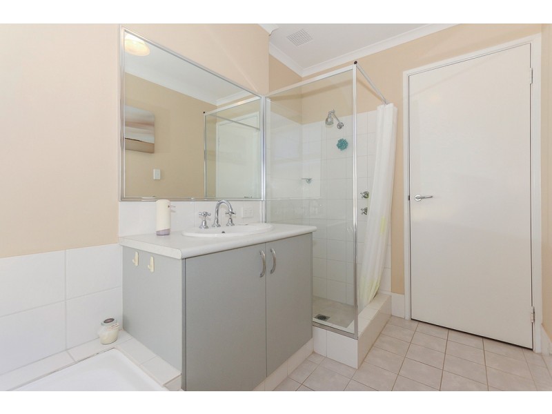 15 Masthead Close, Jindalee WA 6036