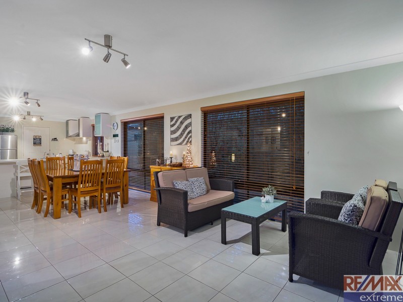 9 La Mirada Avenue, Clarkson WA 6030