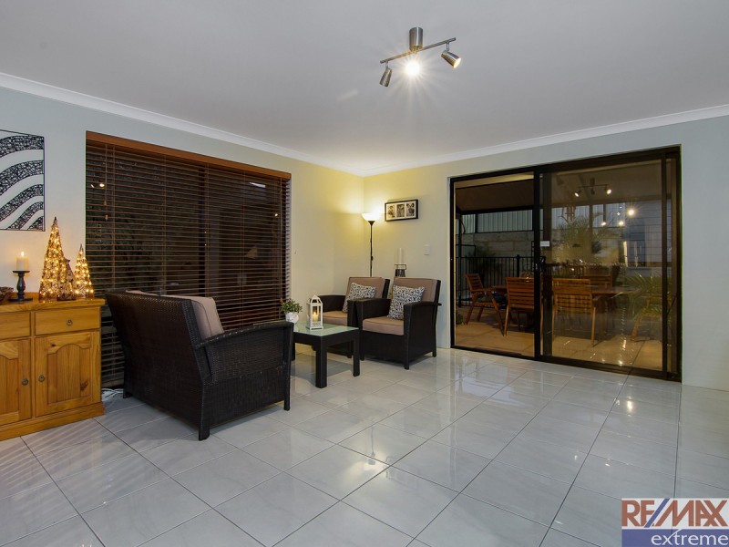 9 La Mirada Avenue, Clarkson WA 6030