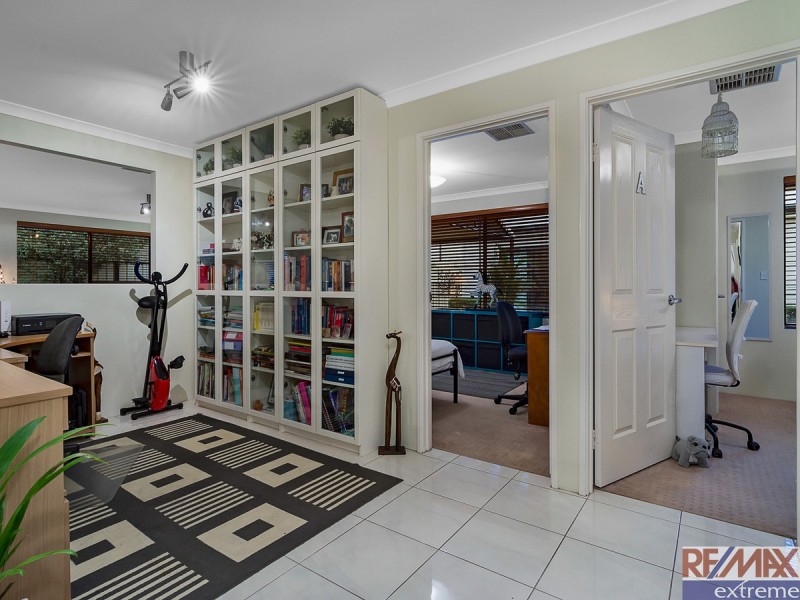 9 La Mirada Avenue, Clarkson WA 6030