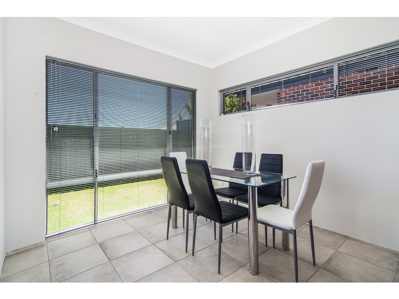 3 Fulvous Loop, Eglinton WA 6034