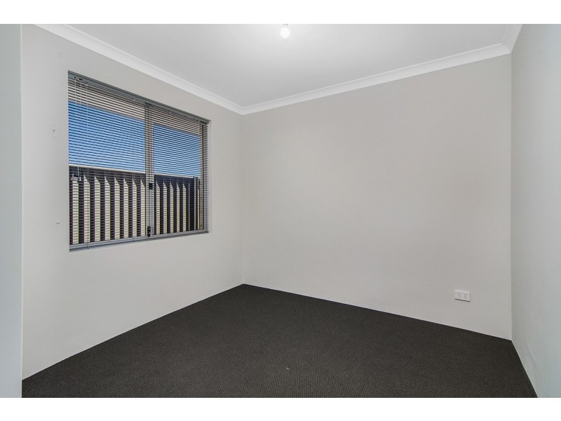 3 Fulvous Loop, Eglinton WA 6034