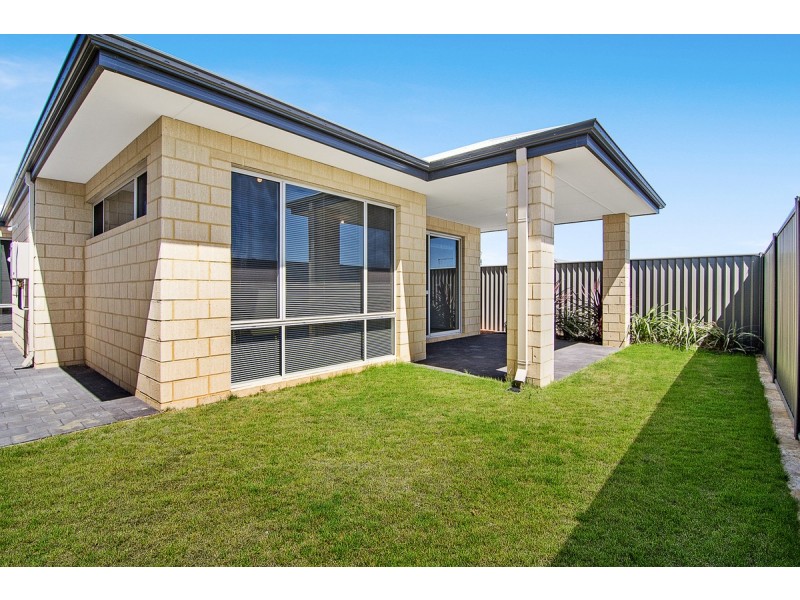 3 Fulvous Loop, Eglinton WA 6034