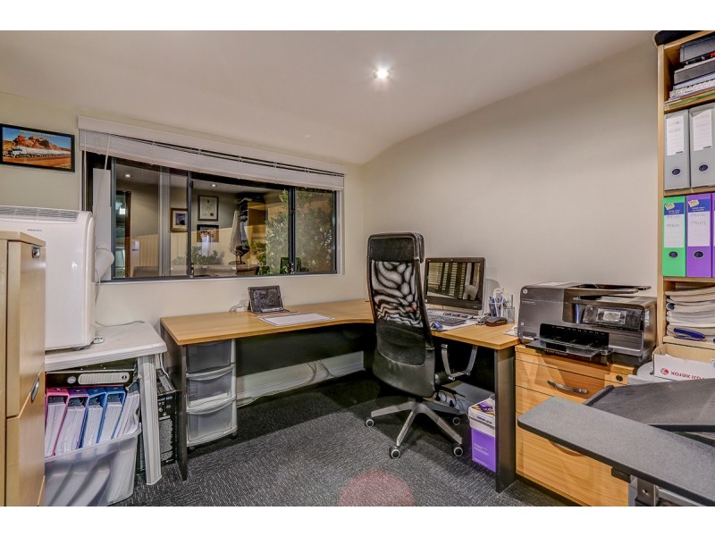 17 Beachwood Crescent, Butler WA 6036