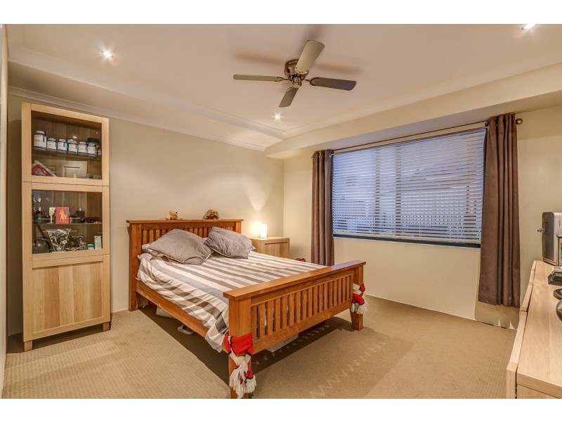 17 Beachwood Crescent, Butler WA 6036