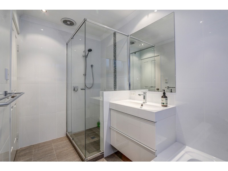 17 Beachwood Crescent, Butler WA 6036