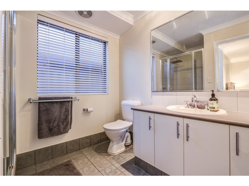 17 Beachwood Crescent, Butler WA 6036