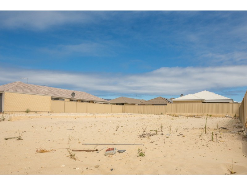 9 Tangelo Grove, Eglinton WA 6034