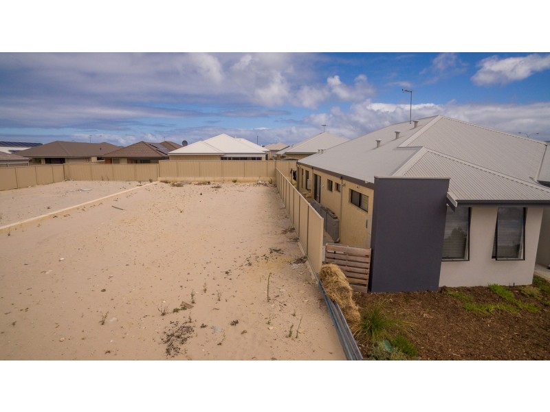 9 Tangelo Grove, Eglinton WA 6034