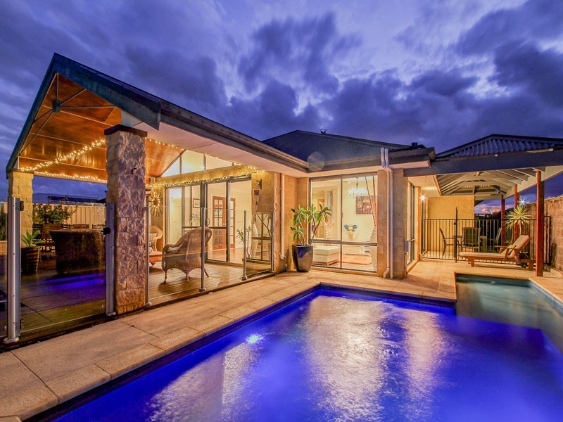 1 Writtle Street, Butler WA 6036