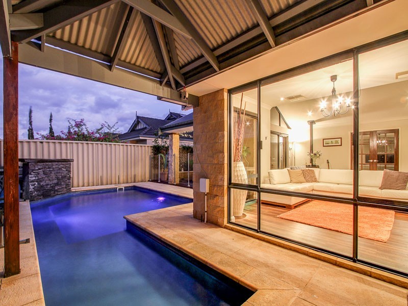 1 Writtle Street, Butler WA 6036