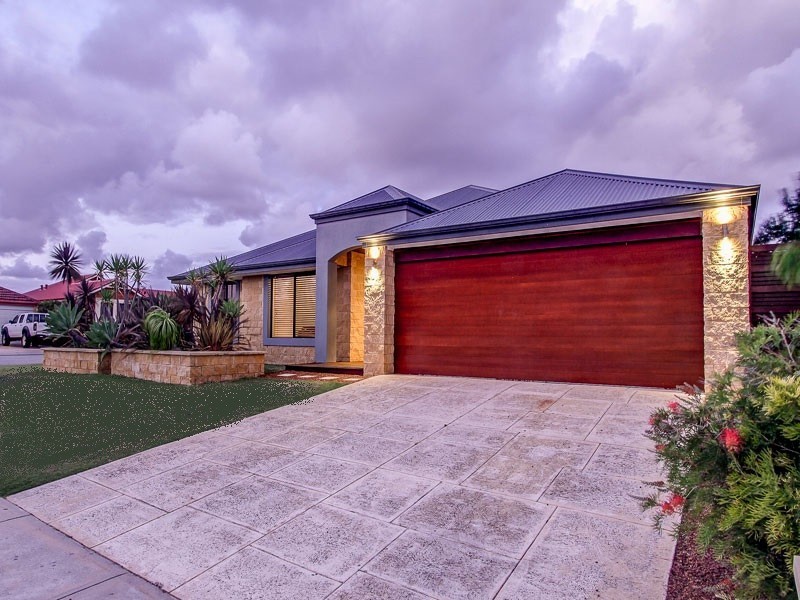 1 Writtle Street, Butler WA 6036