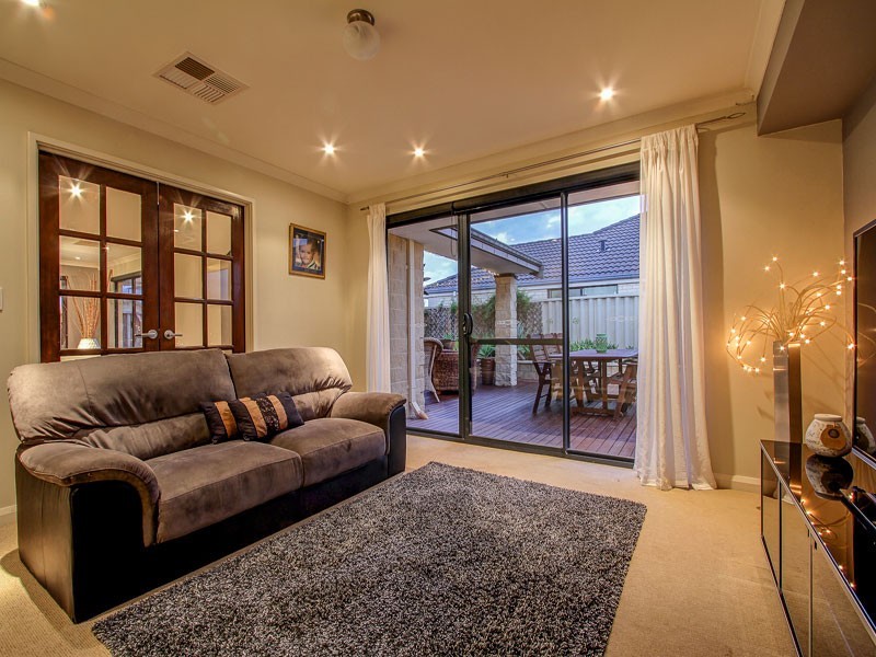 1 Writtle Street, Butler WA 6036