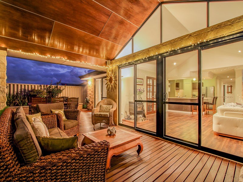 1 Writtle Street, Butler WA 6036