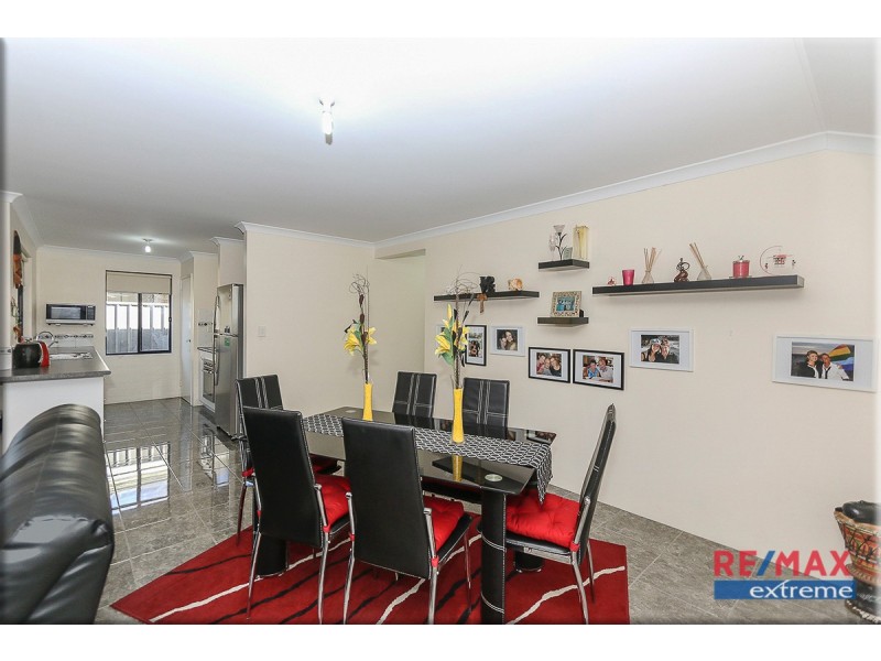 6 Jingana Road, Banksia Grove WA 6031