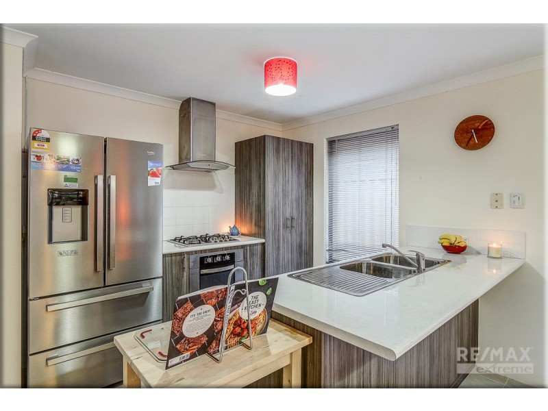 35 Oakbank Crescent, Butler WA 6036