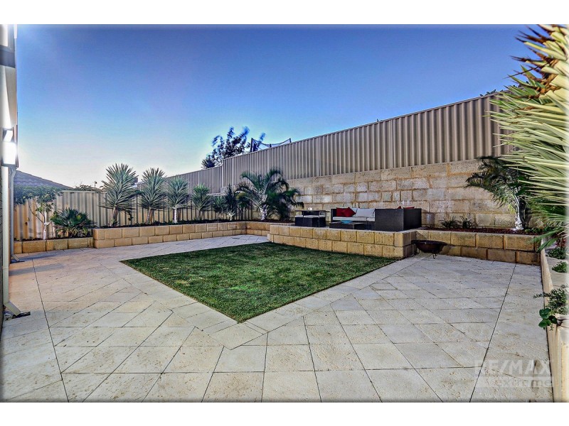 35 Oakbank Crescent, Butler WA 6036