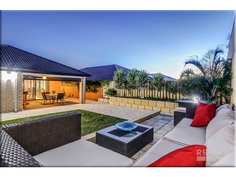 35 Oakbank Crescent, Butler WA 6036