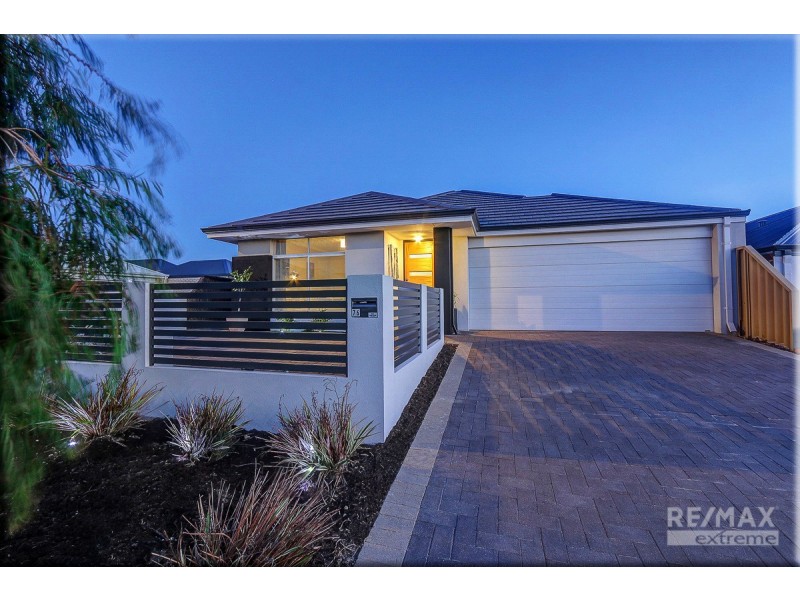 76 Billericay Circuit, Butler WA 6036