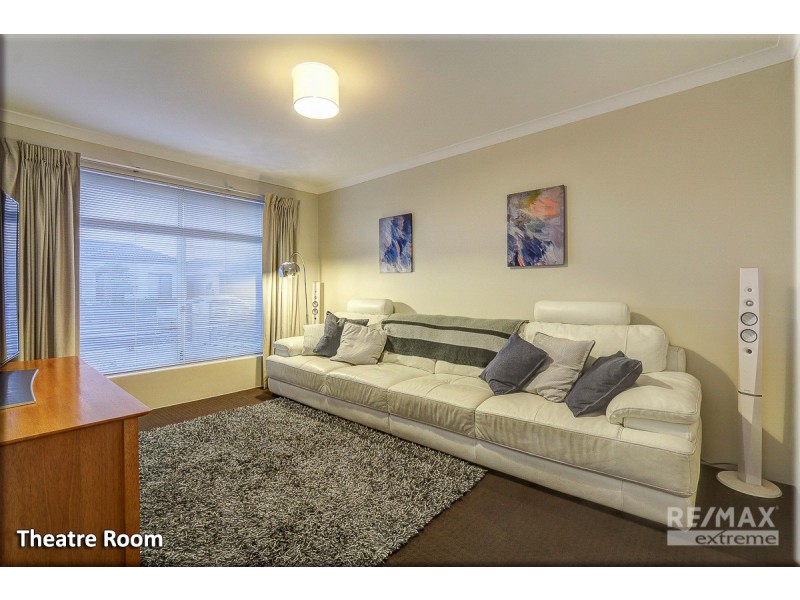 76 Billericay Circuit, Butler WA 6036