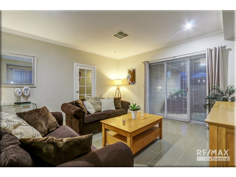 76 Billericay Circuit, Butler WA 6036