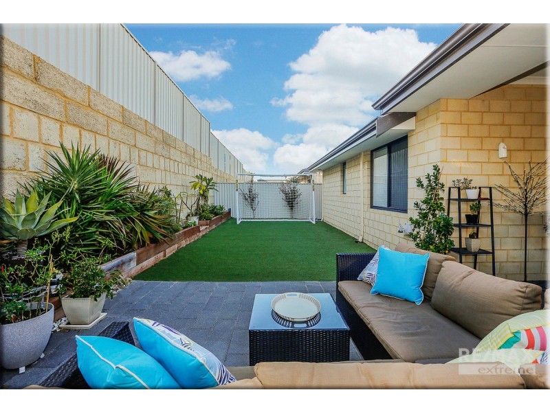 8 Radar Way, Alkimos WA 6038