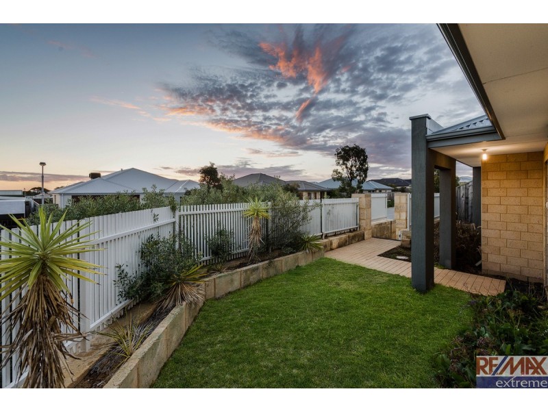 6 Flax Road, Yanchep WA 6035