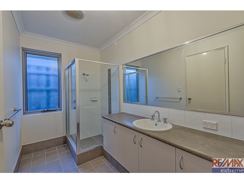 6 Flax Road, Yanchep WA 6035