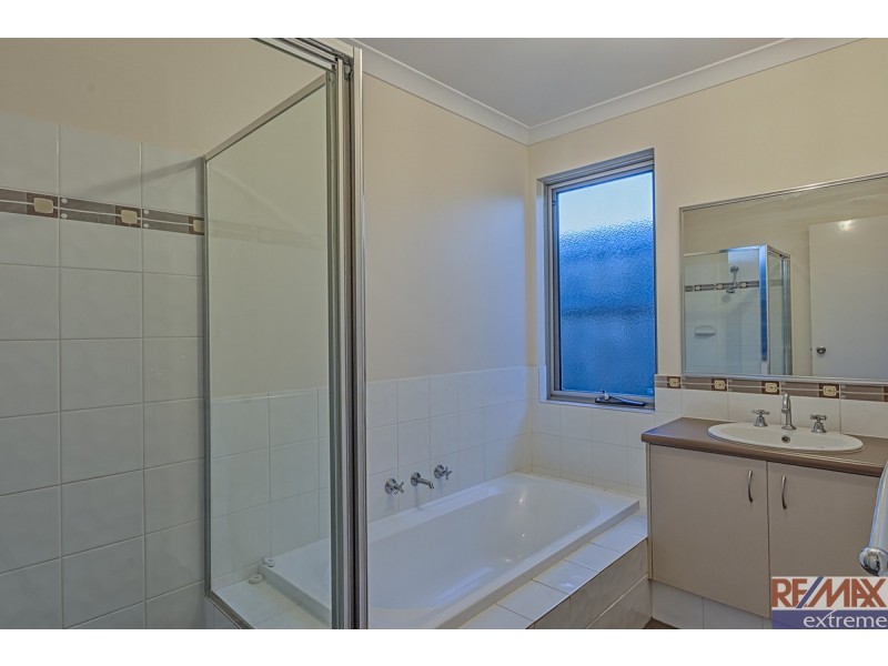 6 Flax Road, Yanchep WA 6035