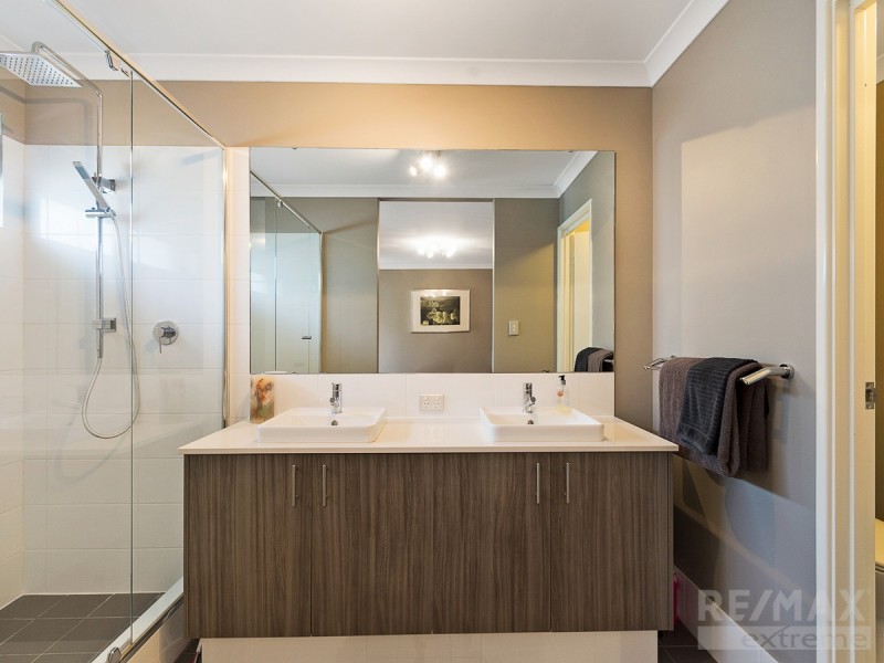 27 Fairgrounds Parkway, Alkimos WA 6038
