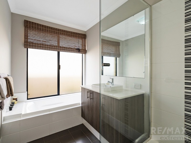 27 Fairgrounds Parkway, Alkimos WA 6038