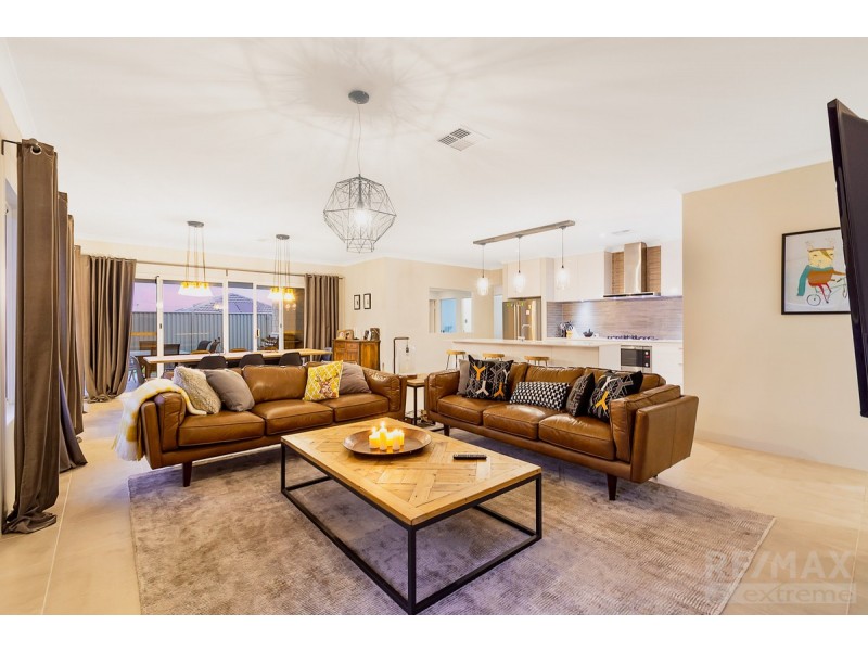 14 Jonquil Street, Eglinton WA 6034