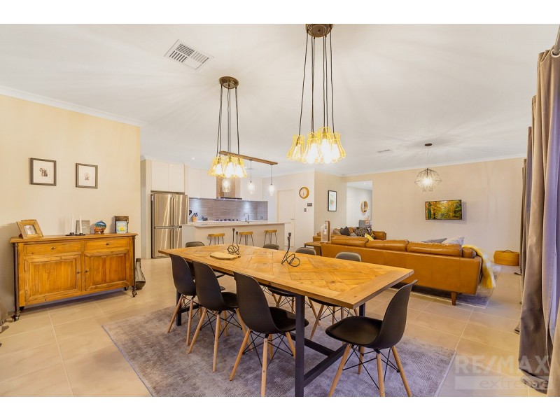 14 Jonquil Street, Eglinton WA 6034