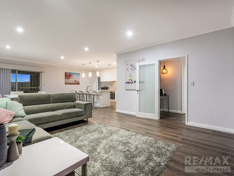 18 Kendari Road, Clarkson WA 6030