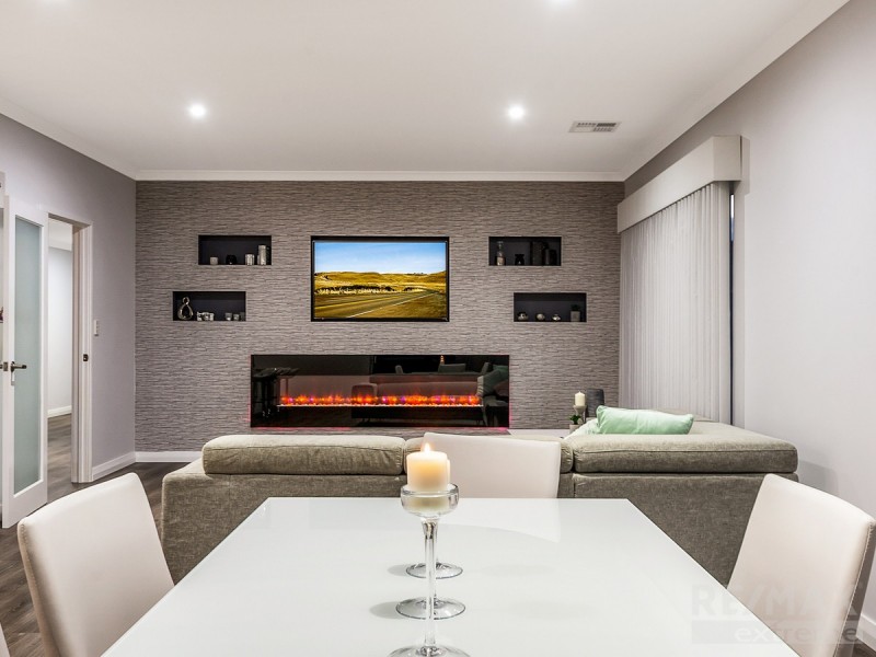 18 Kendari Road, Clarkson WA 6030