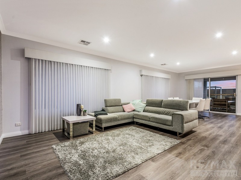 18 Kendari Road, Clarkson WA 6030