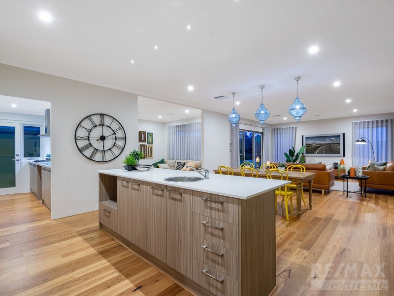 16 Helios Street, Eglinton WA 6034